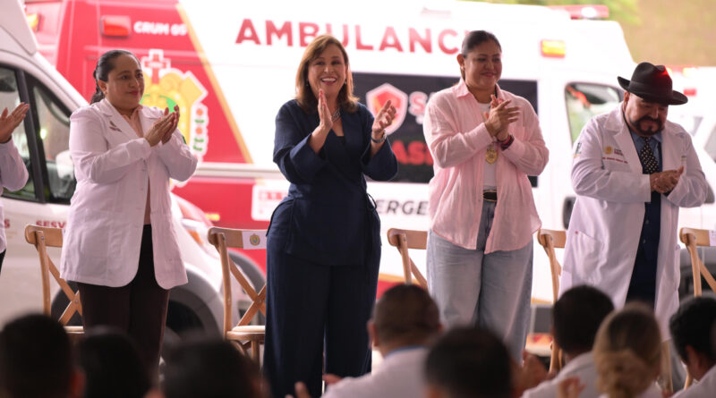La salud no puede esperar: Gobernadora entrega 30 ambulancias a hospitales